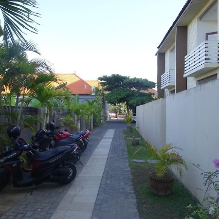 Soraya Apartment Seminyak Exterior foto